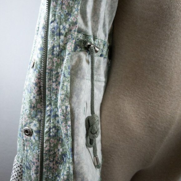 Eden Society Spring Floral Jacket Stitch Fix Drawstring - Picture 4 of 4